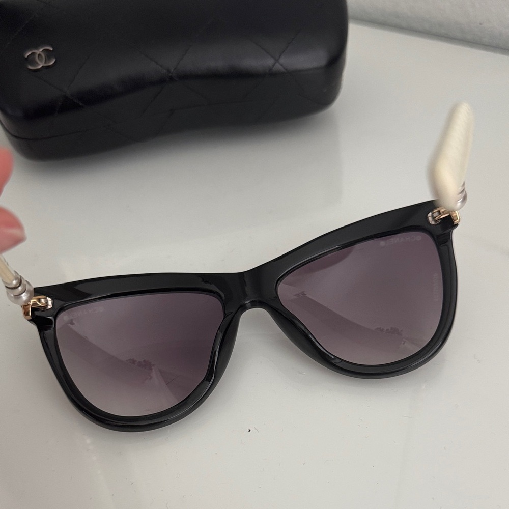 Chanel Black Sunglasses with Case - Picture 8 of 8